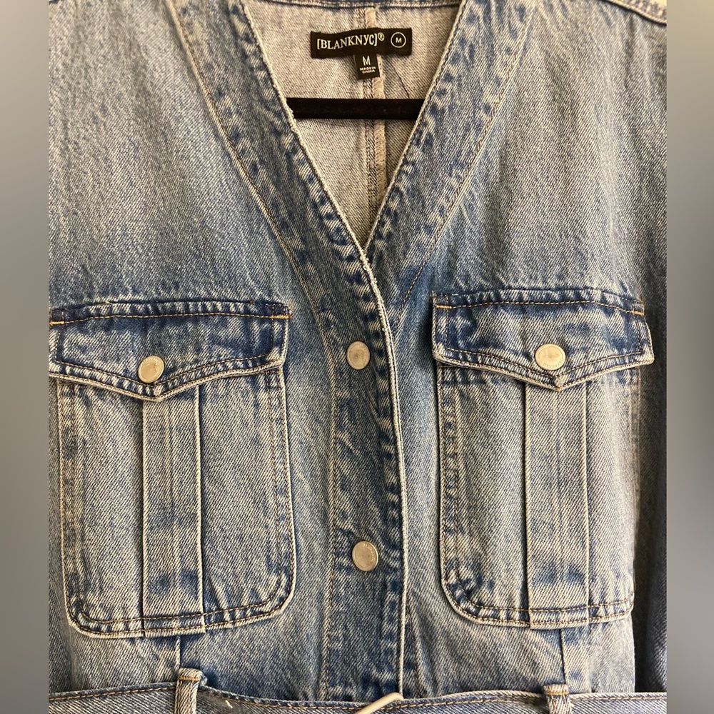 sold 💙 - Picture 2 of 3